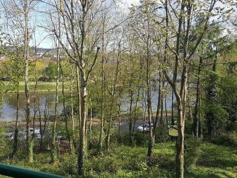 Stranmillis Court Apartment Белфаст Екстериор снимка