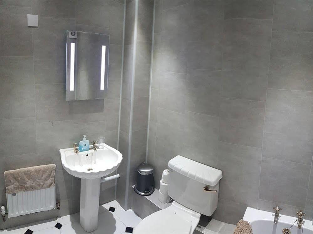 Stranmillis Court Apartment Белфаст Екстериор снимка